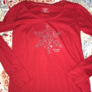 Victoria’s Secret Red Snowflake Nightgown ❄️